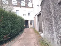 BEAUTIFUL CITY CENTER APARTMENT FOR FAMILY OR GROUP TRAVEL Hotels in Autun