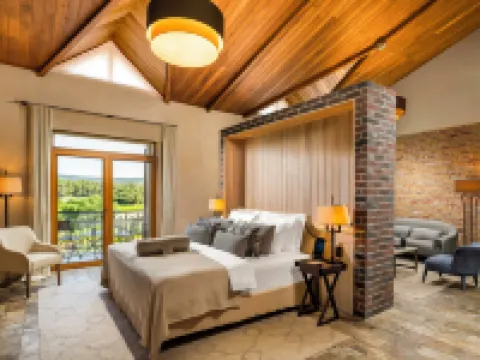 ホテル ジャエリ エジェアバトのホテル