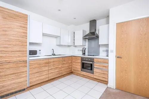 Spacious, Modern Close to Transport Links Hotels in Mitcham