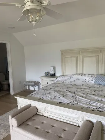 Charming 1-bedroom apartment in the entrance to the National Cherokee Park Отели в г. Грин