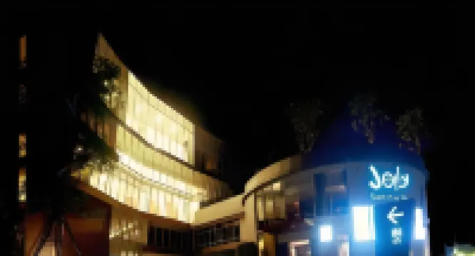 Jolly Suites&Spa Petkasem Hotels in der Nähe von Wat Om Noi