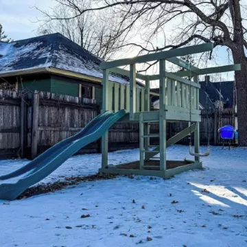 Trendy Craftsman’s Studio! Firepit- laundry