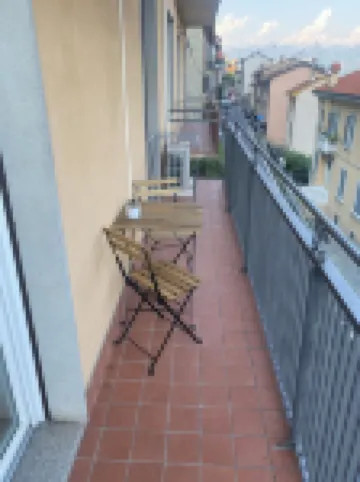 Charming 2-bedroom apartment with WiFi, AC in quaint Colonno