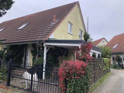 Great house with cozy fireplace and garden in the north of Berlin Hotels in Barnim