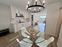 Alpine Escape-Completely Renovated Home, 20 minutes from Jasper Park Gates