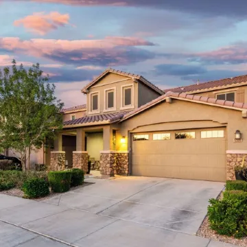 Monthly Rental, 3BR w/ WiFi & Outdoor Space