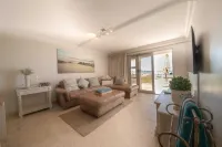 Stunning ocean vistas, near top surf spots, shops; private, all amenities.