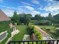 Maison de Campagne à 20mn du Cœur de Paris et de Eurodisney Hotel a Nogent-sur-Marne