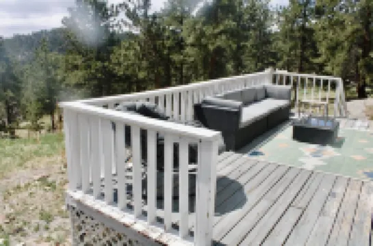 Modern Cabin Close to Everything