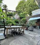 Briller Palais with huge garden and whirlpool