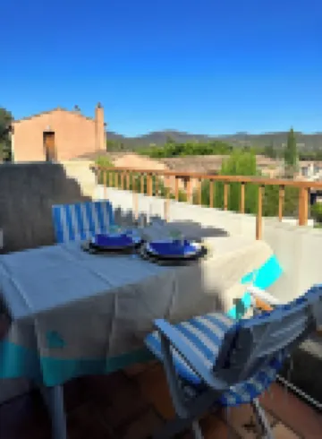 Appartement Studio Adrian Proche du Village - Clim - Piscine - Tennis 普朗－德拉圖爾酒店