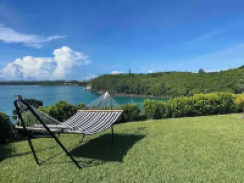 Oceanfront "Dock of the Bay" Retreat in Beautiful Bermuda Hotels in Sandys