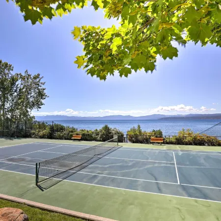 Hot Tub & Lake Tahoe Views: Kings Beach Lodge