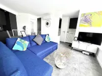 Cosy apartment 2 steps from the port and station