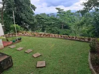 20 min walk to Kandy city from this breezy, quite property with a parking. Hotels in Suduhumpola