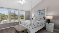 St. Thomas Square Hotels in Lower Grand Lagoon