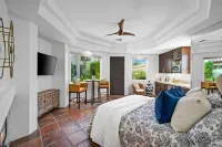 Rancho La Quinta Country Club Spanish Beauty w/ Detached Casita