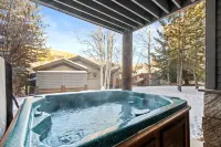 Kbm Resorts Upgraded Easy Walk to Main St Close to Deer Valley Hot Tub Gas Fireplace BCC-1101