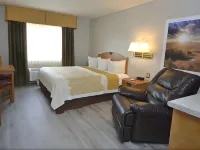 Days Inn & Suites by Wyndham Airport Albuquerque