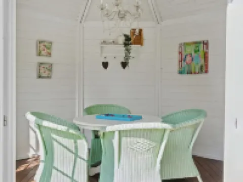 "Thora" - 800m from the Sea