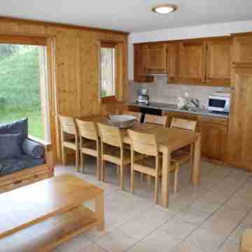 Cozy apartment for groups Rooms