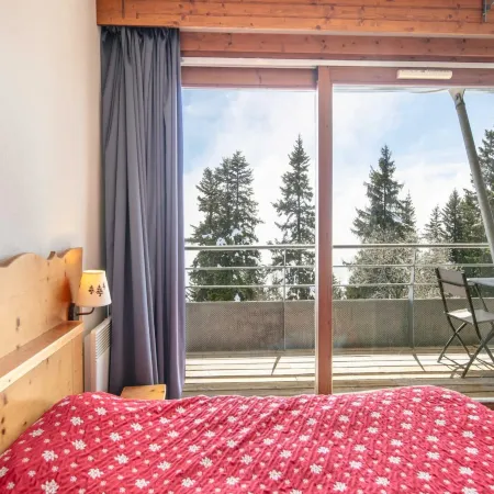 Apartment in Chamrousse near Ski Slopes Отели в г. Шанрус