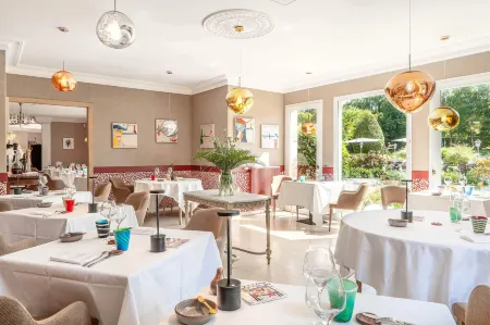 Le Manoir de La Poterie & Spa Отели в г. Пендепи