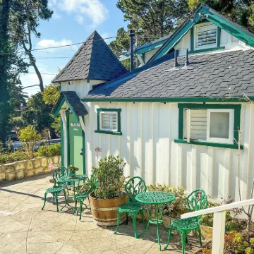 Carmel Green Lantern Inn Hotels near Carmel Sunset Beach