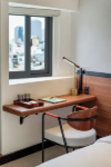 เมโทรลักซ์ ซิตี้ คอนเทมโพรารี โรงแรม