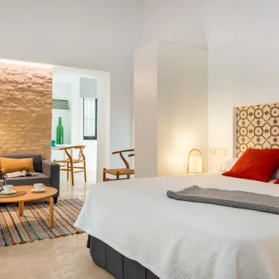 Genteel Home Santa Teresa II Отели рядом с достопримечательностью «Дом-музей Мурильо»