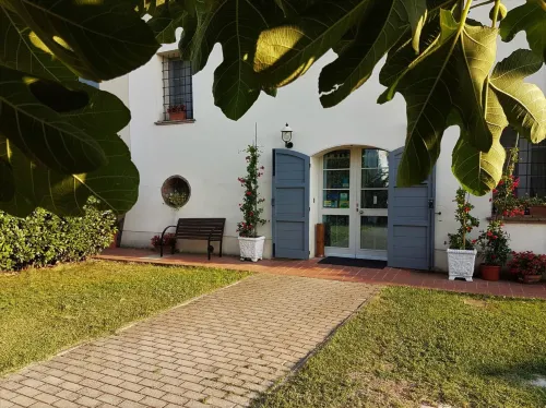 Agriturismo Corte Roeli - โฮมสเตย์