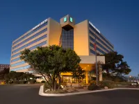 Embassy Suites by Hilton San Antonio Airport Hotels near San Antonio International Airport