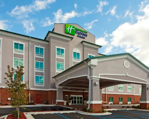 Holiday Inn Express & Suites VALDOSTA WEST - MALL AREA by IHG Hotels in Lowndes County