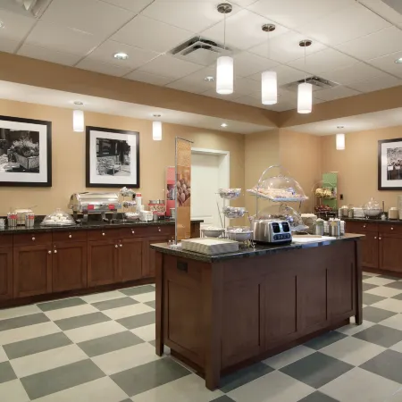Hampton Inn & Suites Charles Town