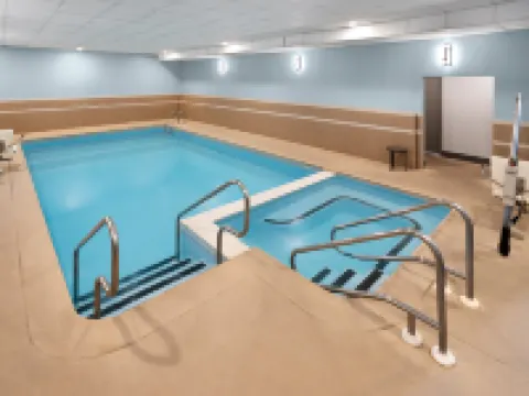 ฮอลิเดย์ อินน์ เอ็กซ์เพรส แอนด์ สวีทส์ ไวโอมิสซิง บาย IHG โรงแรมในไวโอมิสซิง