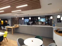홀리데이 인 시팅본 바이 IHG - 바