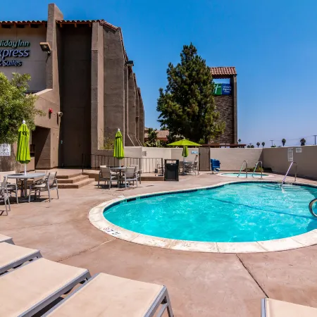 Holiday Inn Express & Suites CAMARILLO by IHG