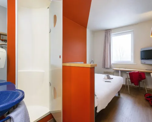 Ibis Budget Charleroi Airport Hotels near Spiroudome