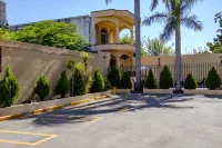 Best Western Hotel Plaza Matamoros - ที่มีที่จอดรถ