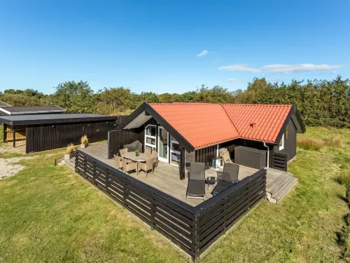 "Skyler" - 1km from the Sea - parking