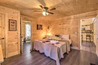 'The Phoenix' Cabin w/ Hot Tub in Gatlinburg! - بيت ضيافة