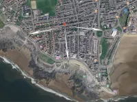 Seascape Retreat - 3 Bedroom Flat - Porthcawl Hotels in Llanelli