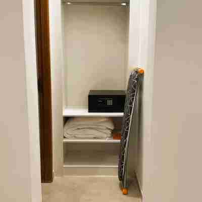 JoLi Beach House  - Spacious Second Floor T0 Suite Rooms