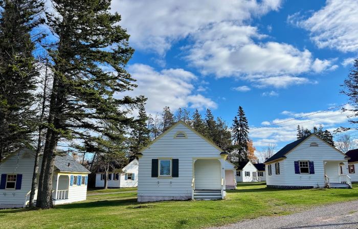 Green Gables Bungalow Court