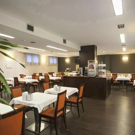 Hotel 2C