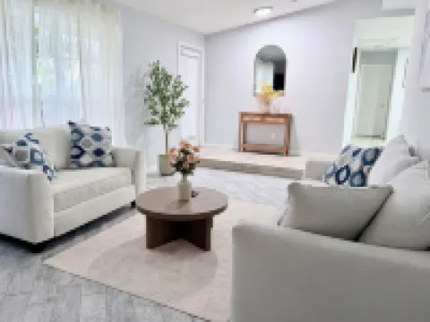 Family Home with Heated Pool in a Quiet Area Hotels in Jensen Beach