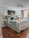 Beautiful ground floor Siesta Key  Unit w/ pool,  beach and fishing pier Hôtels à proximité de : Siesta Key