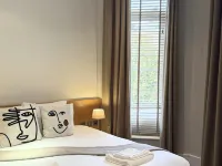 Kula London - Kensington Hotels near Wandsworth