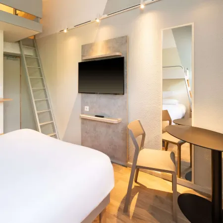 Ibis Budget Nantes Sainte Luce - Hôtel Rénové Отели рядом с достопримечательностью «Станция Haluchère-Batignolles»