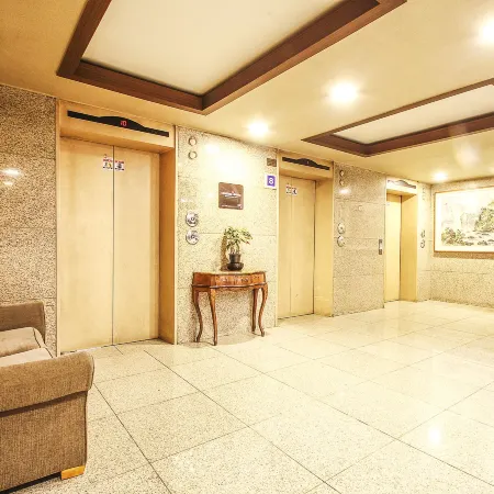 Central Hotel